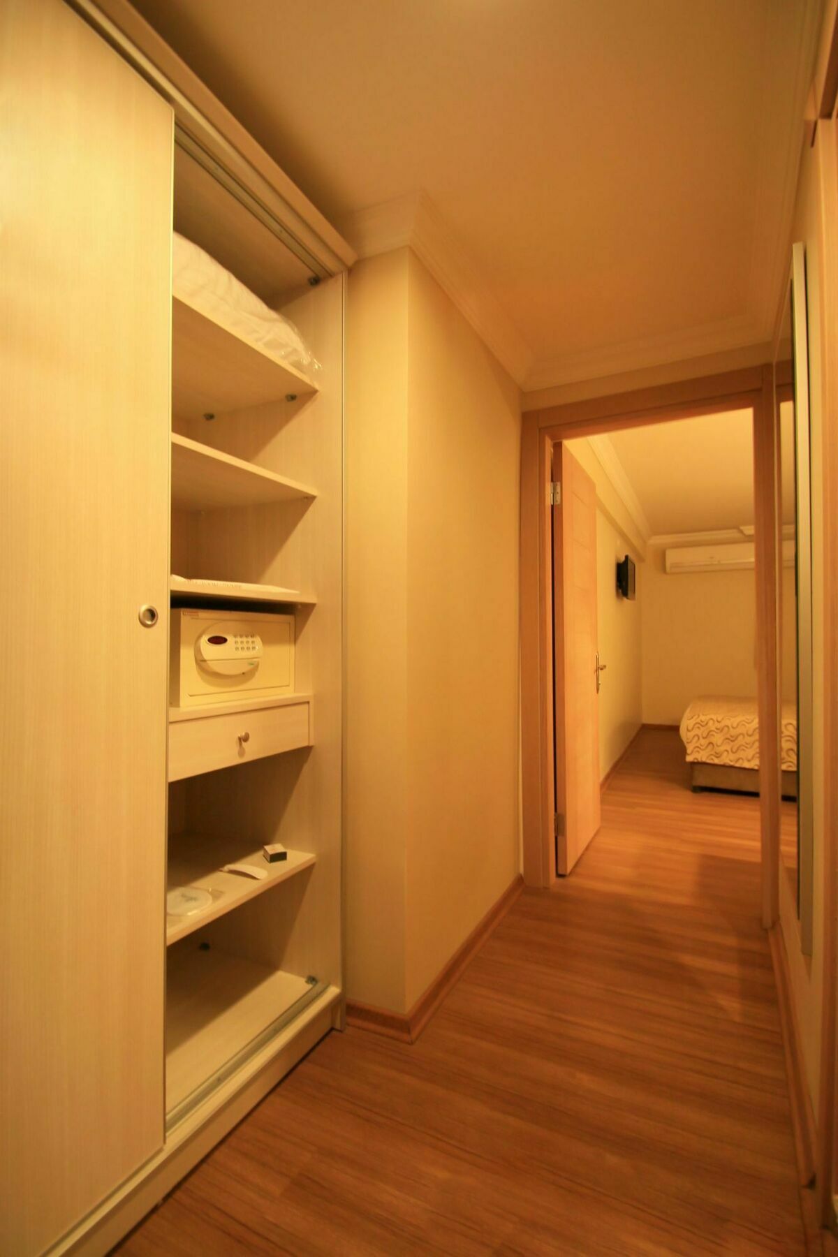 Grand Zeybek Hotel İzmir Luaran gambar